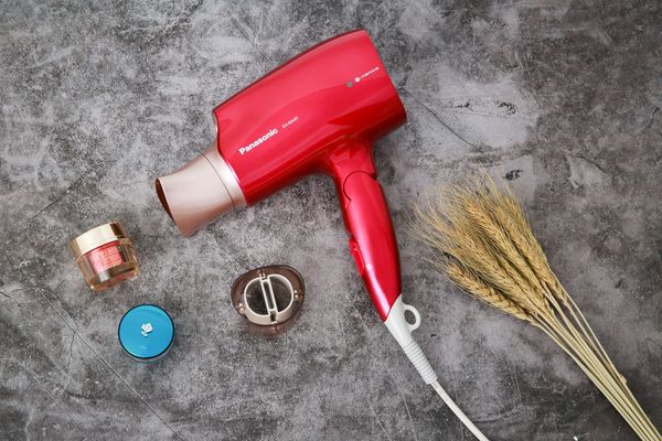 Máy sấy tóc Nanoe 1600W Panasonic EH-NA45RP645