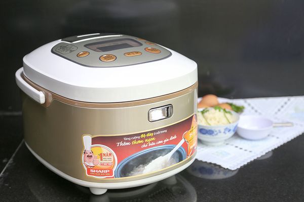 Nồi cơm điện tử 1.8 lít Sharp KS-TH18-GL